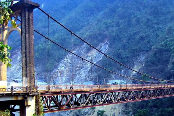 Cầu Hang Tôm