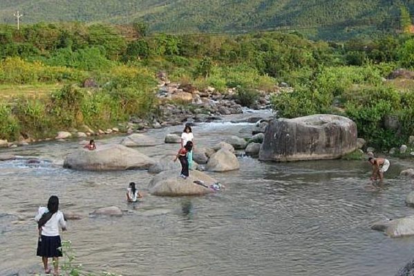 Suối khoáng nóng Hua Pe