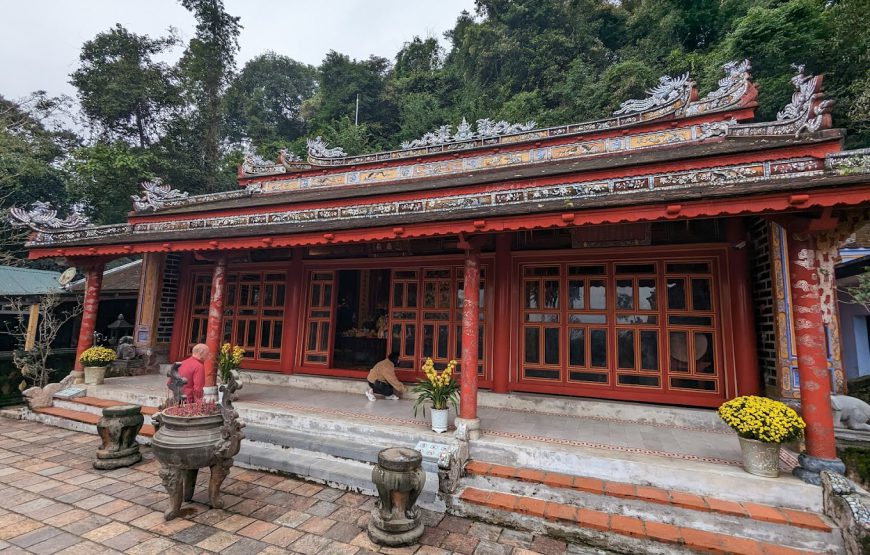 Điện Hòn Chén