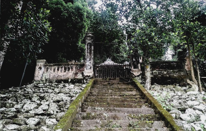 Điện Hòn Chén