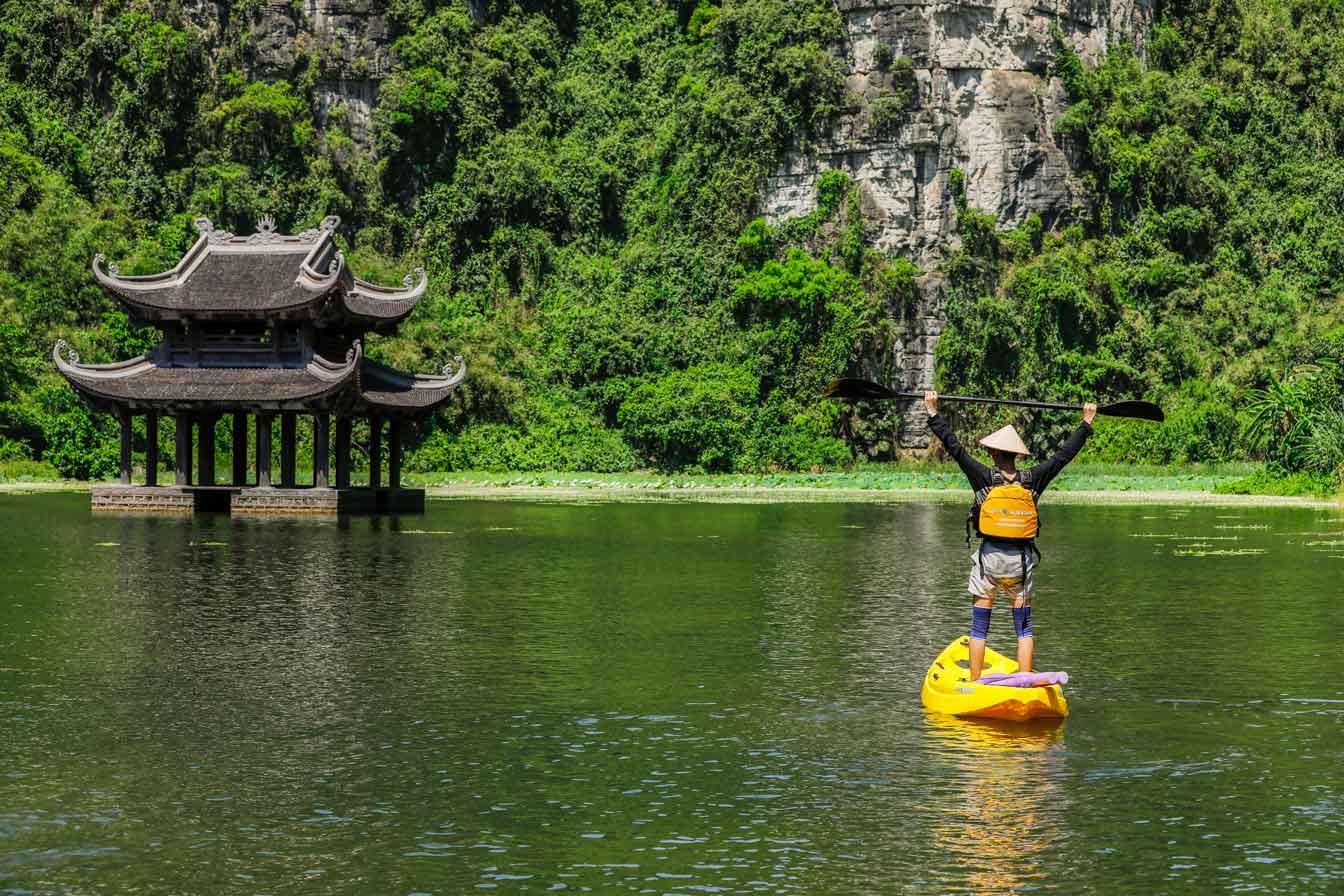 Hoạt động du lịch ở Ninh Bình - Khám Phá Những Điều Kỳ Diệu Từ Thiên Nhiên Đến Văn Hóa