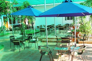 khách sạn Chí Nguyễn