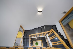 N to M House