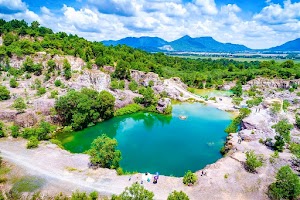 Hồ Đá Đồi Tà Pạ