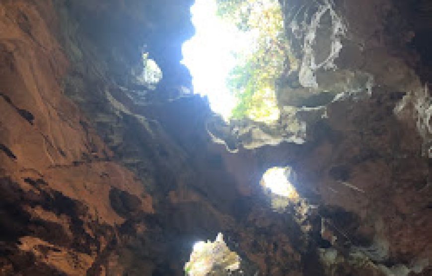 Huyen Khong Cave