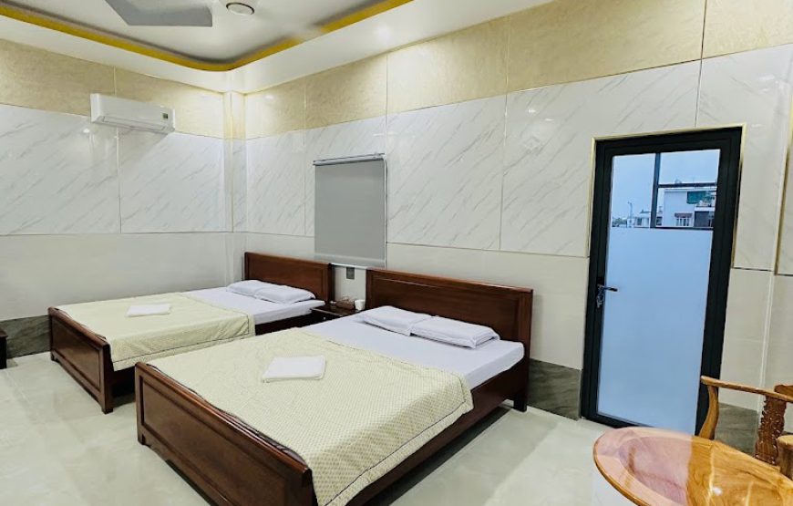Golden Hotel