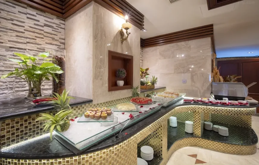 HOM HOW Da Nang Airport Hotel