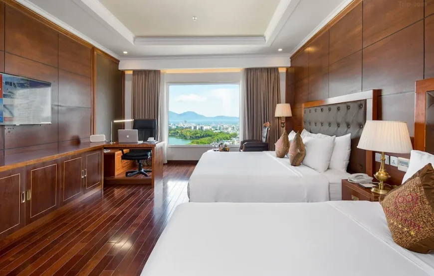 HOM HOW Da Nang Airport Hotel