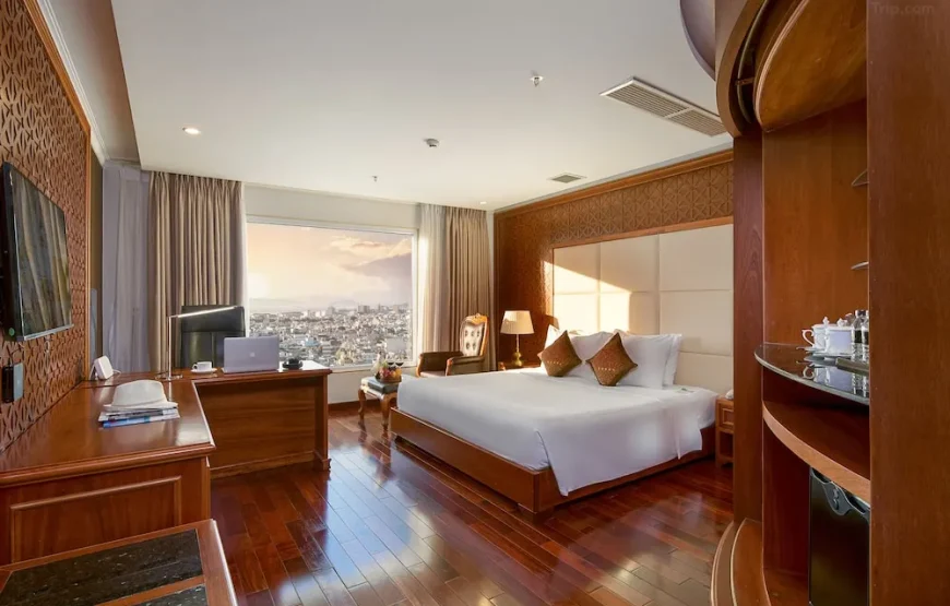 HOM HOW Da Nang Airport Hotel
