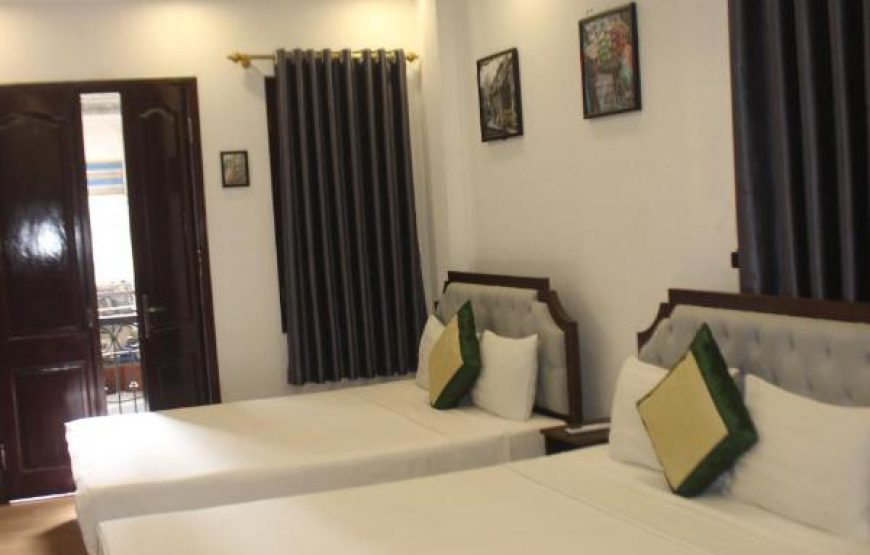 Hanoi Little Hotel (Adela Hotel)