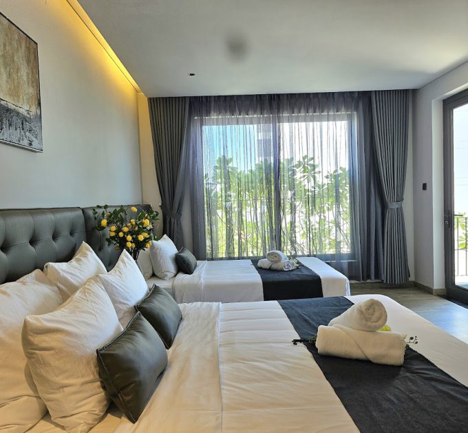 J-BAY Beachfront Boutique Hotel Da Nang