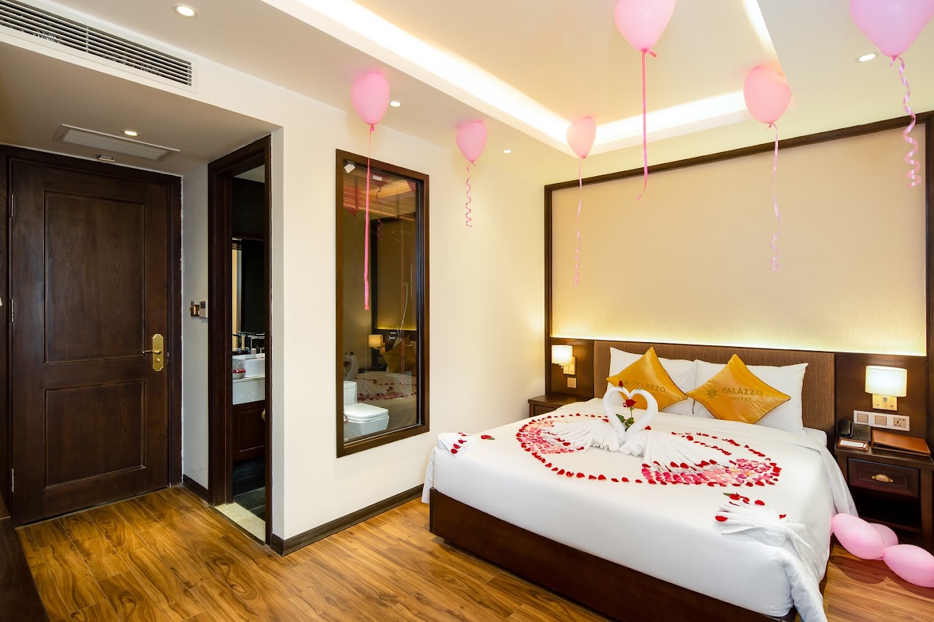 KHÁCH SẠN PALAZZO LUXURY ĐÀ NẴNG