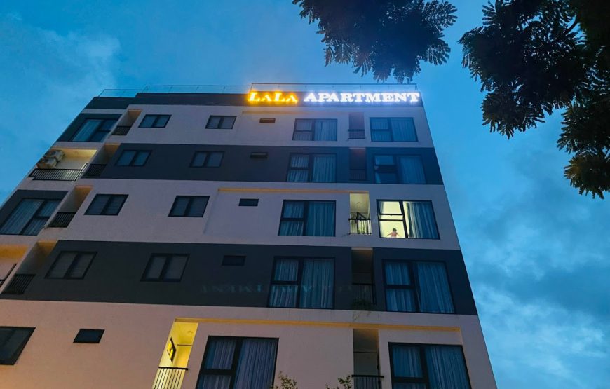 Khách sạn LaLa Apartment and Hotel (24 Tân Trà)