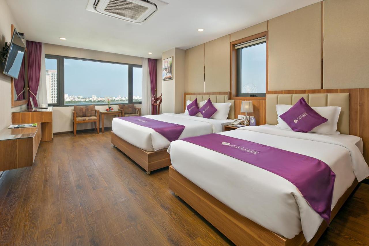 Lavender Riverside hotel