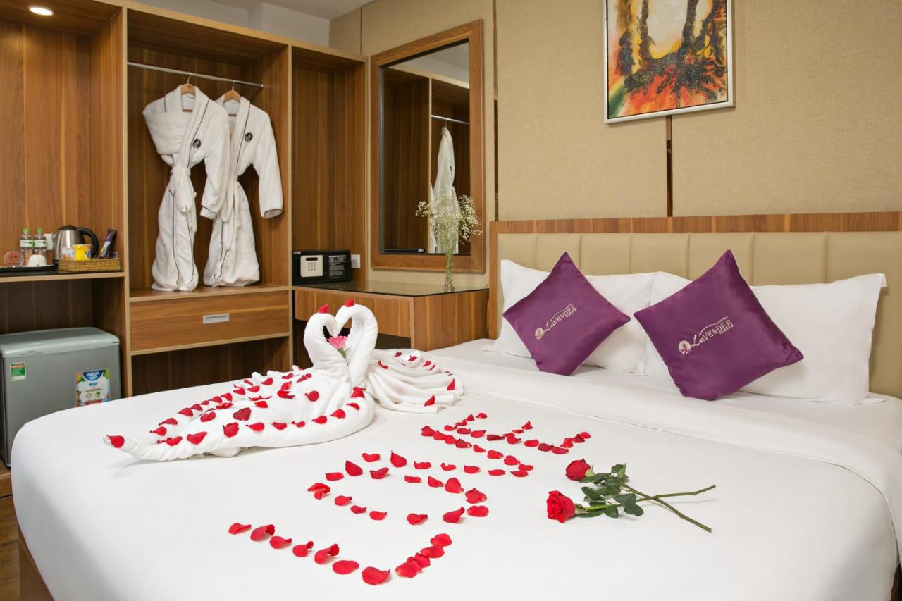 Lavender Riverside hotel