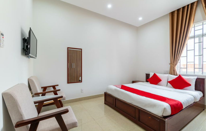 Le House Hotel( Khách sạn và căn hộ)