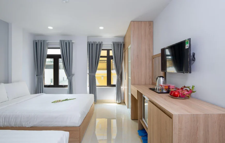 Luna House Danang