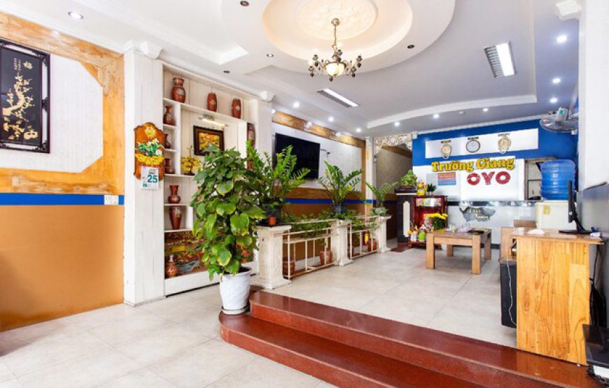 OYO 553 Truong Giang Hotel