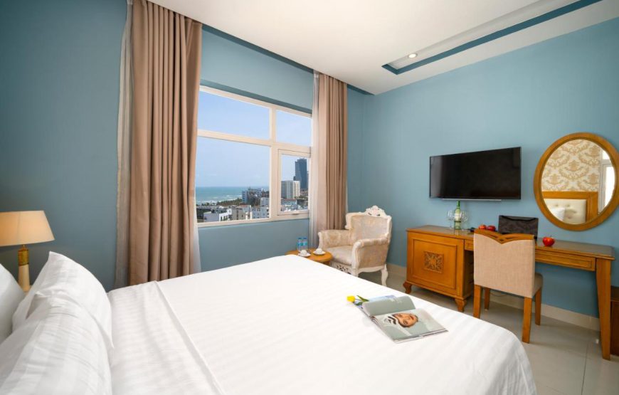 Royal Family Hotel