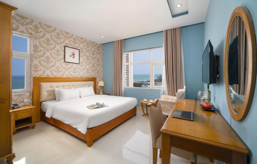 Royal Family Hotel