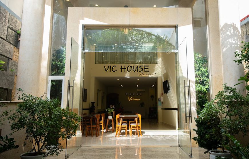 Vic House Hotel