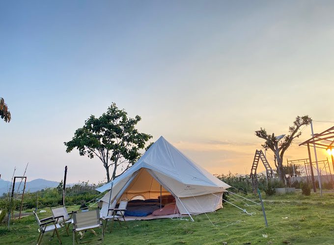 1982 glamping hill