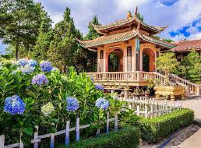 Tinh Tam Lake – Truc Lam Zen Monastery