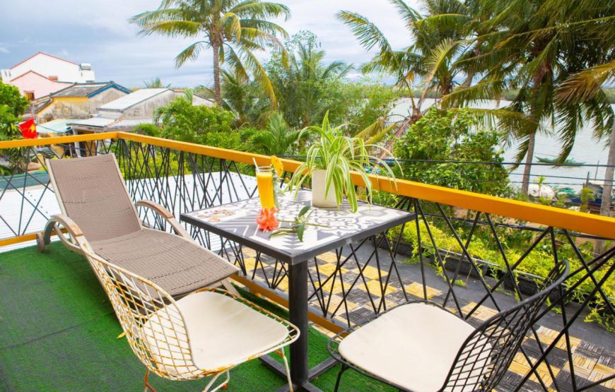 Coral Riverside Homestay