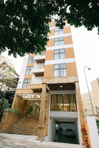 Love St - Hanoi Hotel