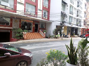 Khách sạn Ngọc Mai Phú