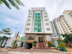 Ngọc Hân Hotel By The Moment