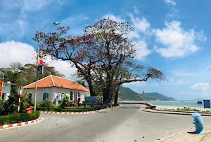 Khách sạn Hoàng Gia