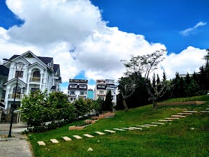Khách sạn Sunrise Valley