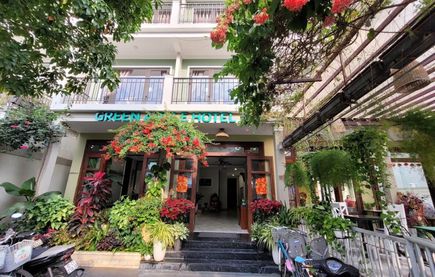 Green Apple Hotel