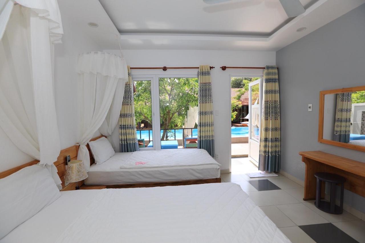MAY Bungalow