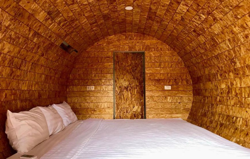 New Wave Hotel