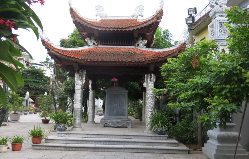 Quan De Thich Temple