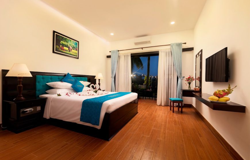 River Beach Resort & Residences