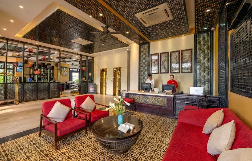 Royal Riverside Hotel