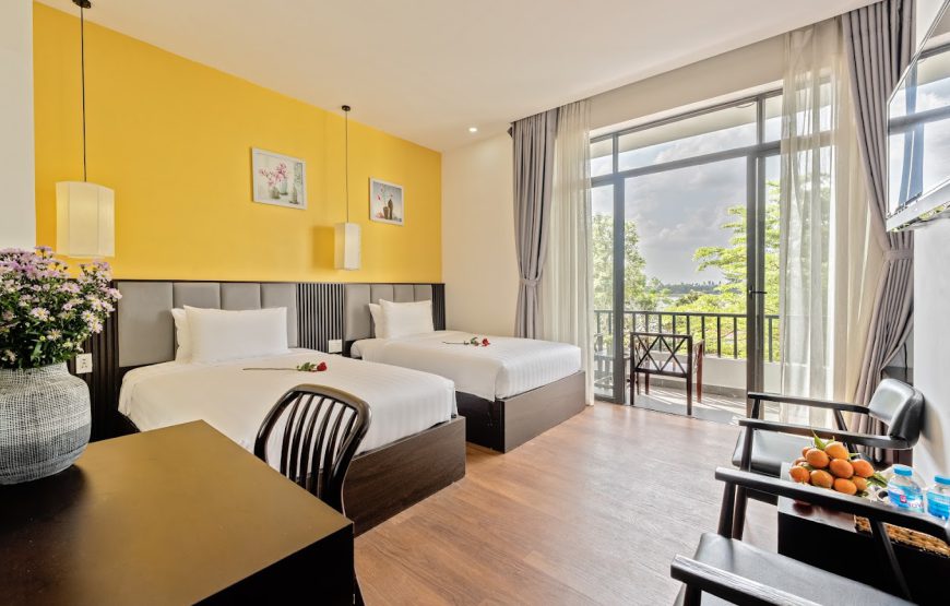 Serene Riverside Hotel Hoi An
