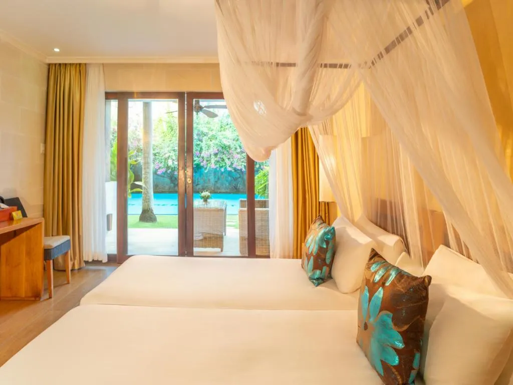 Sunsea Resort & Sukhothai restaurant