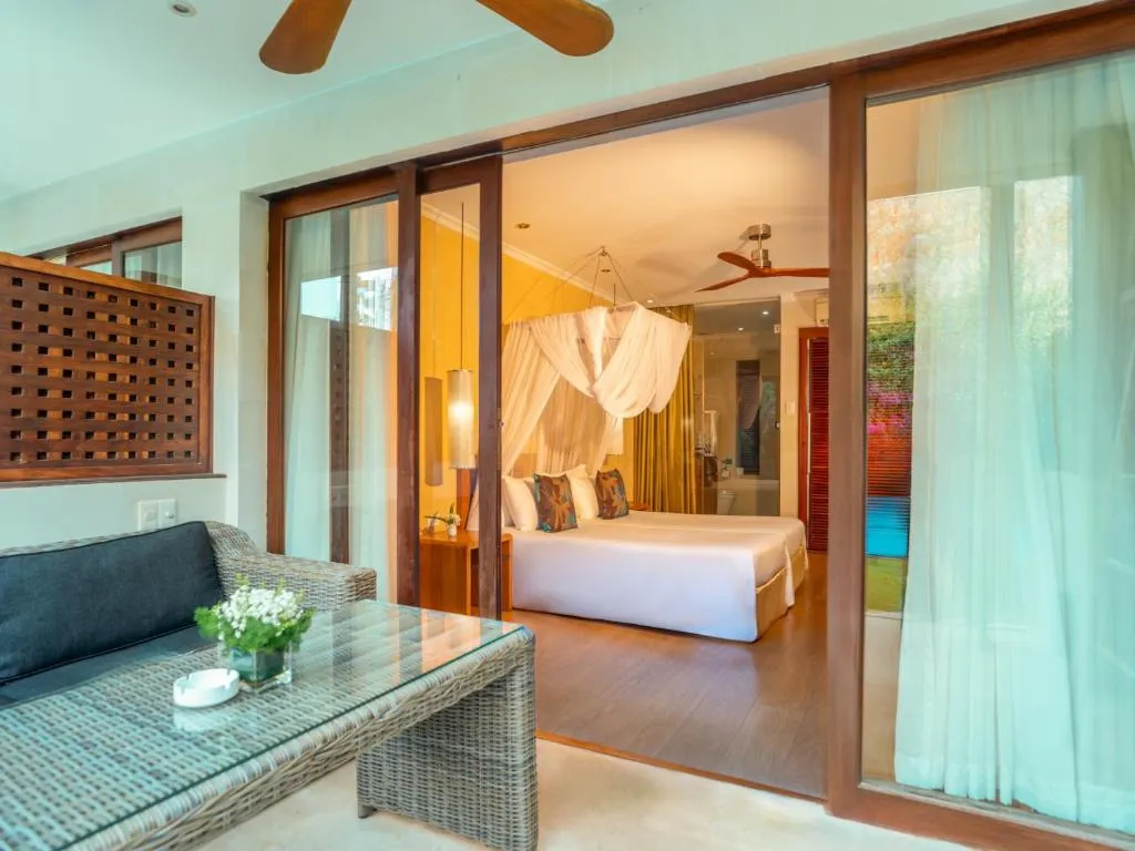 Sunsea Resort & Sukhothai restaurant