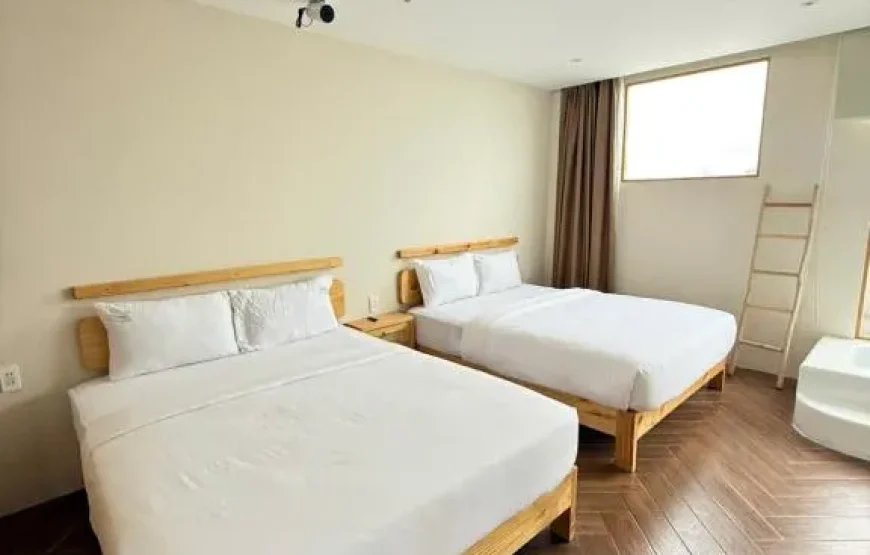 Sunset Story Hotel