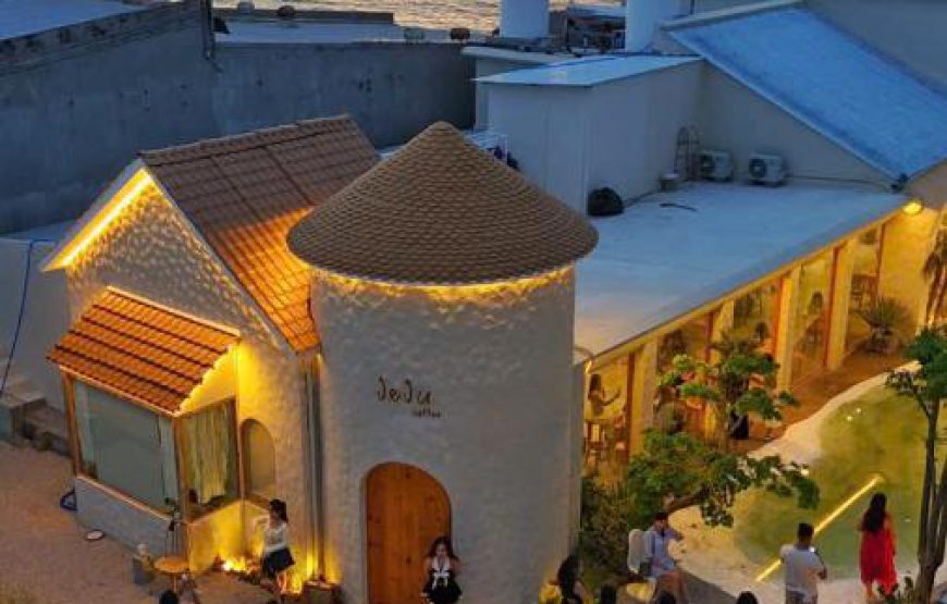 Sunset Story Hotel