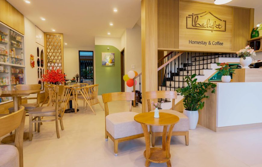 The Light Homestay Huế