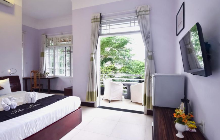The Moon Homestay