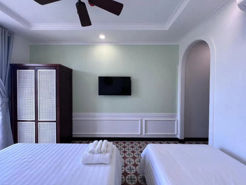 Wanderlust Hotel