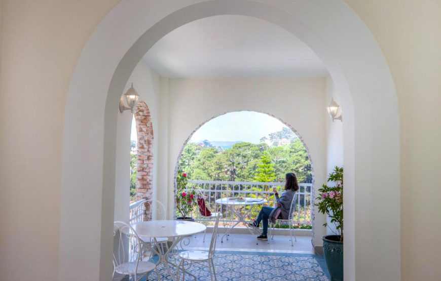 Khách Sạn Dalat De Charme Village