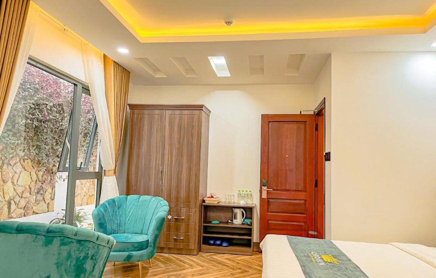 Crown Dalat Hotel