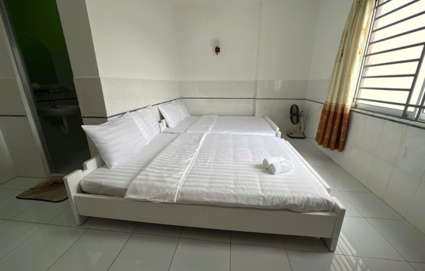 Khách Sạn Villa Hoàng Hậu